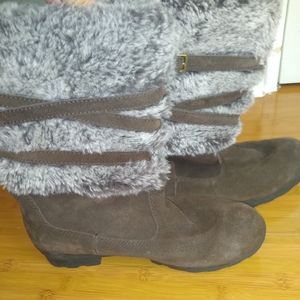 White mountain faux fur Leather winter boots SZ 9